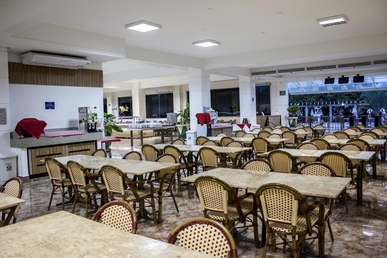 Lacqua Di Roma, Com Fogao Geladeira E Parque Aquatico 24H Caldas Novas Exteriér fotografie